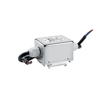 Funzionalità di trasferimento dei filtri EMI a corrente continua FUNZIONE di trasferimento dei filtri EMI a corrente continua 50 dB Min Insertion Loss